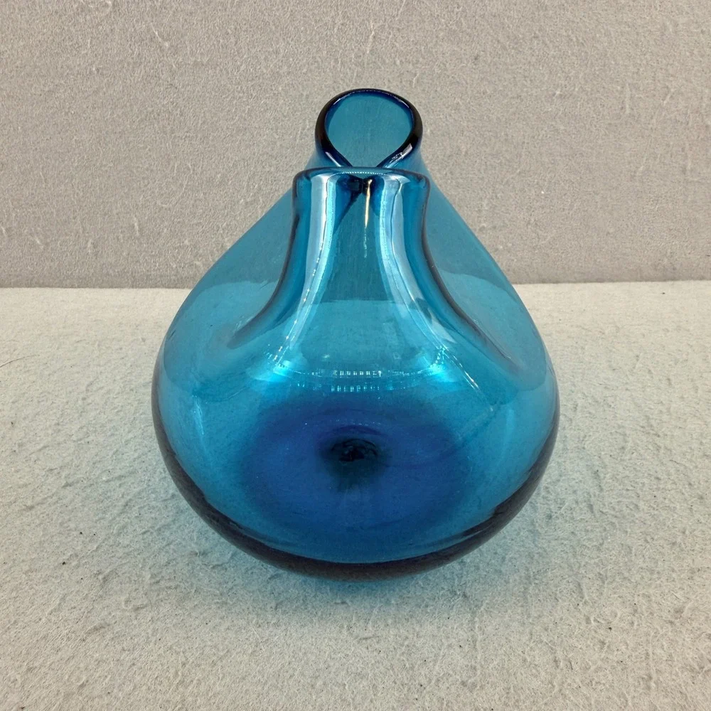 Vintage Blenko #39 Turquiose Glass‎ Pinched Vase